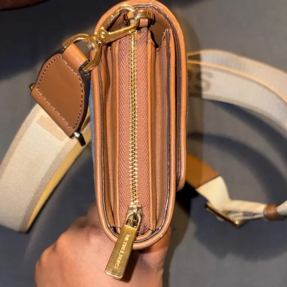 Michael Kors Blue and Brown women’s bag - Picture 7 of 8